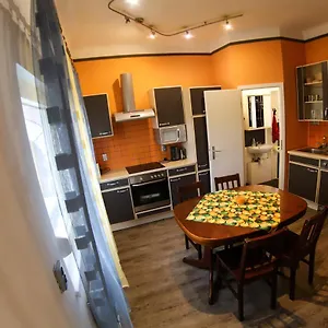 https://apartment-tina.hotels-in-ljubljana.com